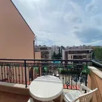 Kasandra 'г' 23 Sunny Апартамент