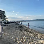 Kasandra 'г' 23 Sunny Apartment